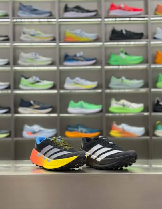 Runner Sneakers
